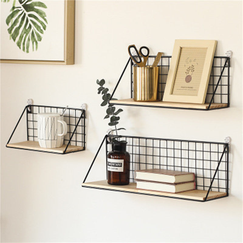 Japanese-Style Wrought Iron Wall Hanging Basket: Simplicity in Motion