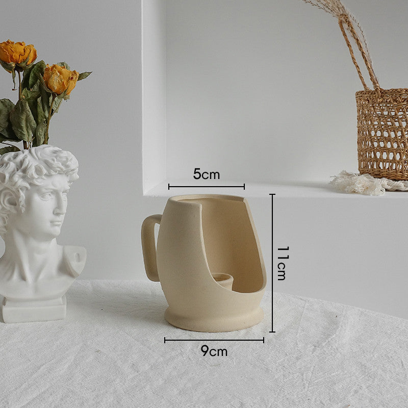 Simplicity Ceramic Vase: Minimal Beauty, Maximum Impact