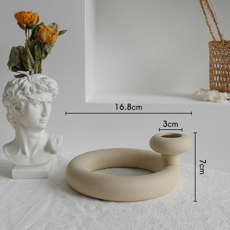 Simplicity Ceramic Vase: Minimal Beauty, Maximum Impact