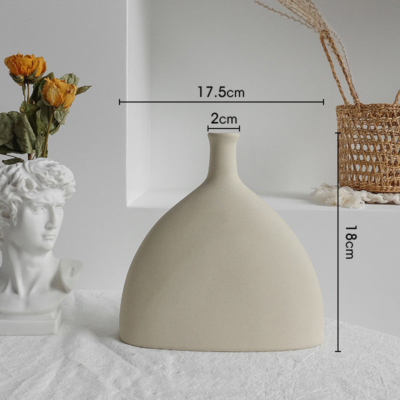 Simplicity Ceramic Vase: Minimal Beauty, Maximum Impact