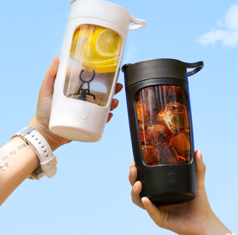 Portable Juice Blender: Freshness On the Go