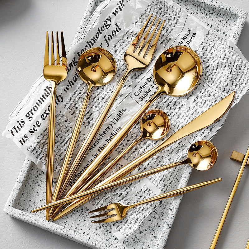 Gold-plated Western Cutlery: Dining With a Touch of Luxury