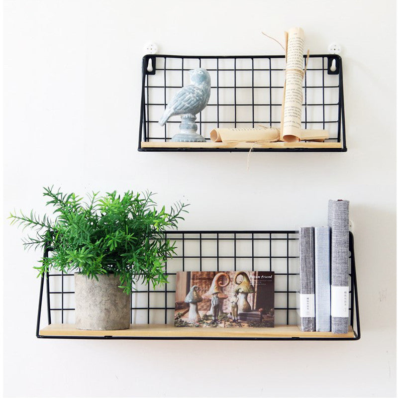 Japanese-Style Wrought Iron Wall Hanging Basket: Simplicity in Motion