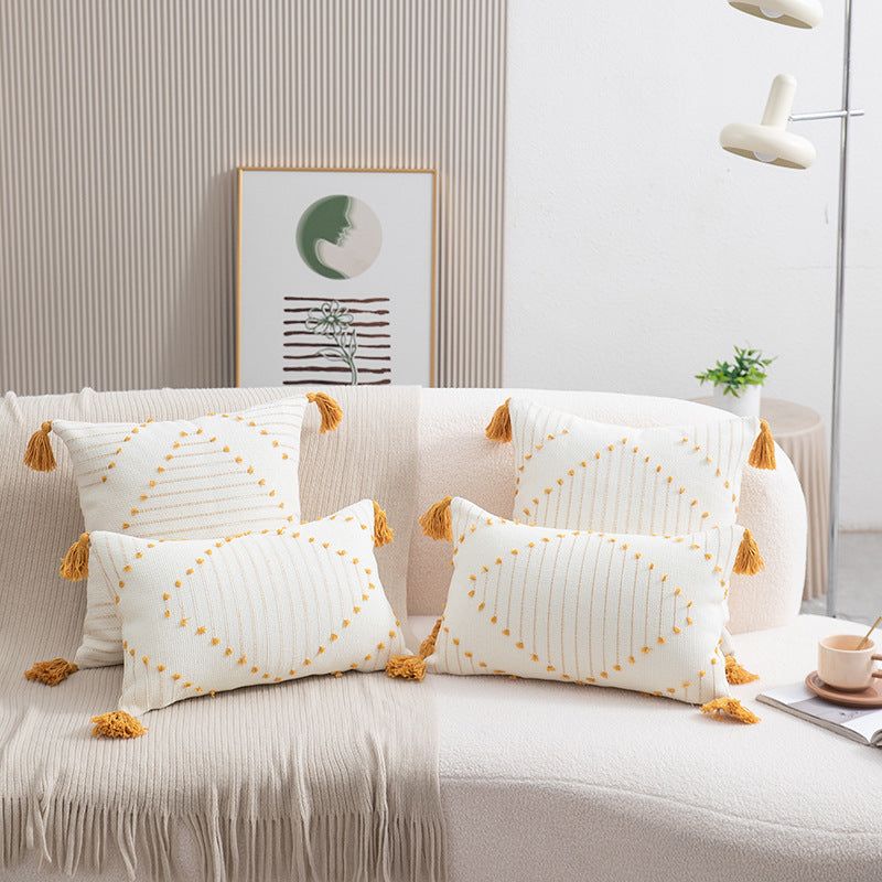 Bedside Pillowcase: Bedside Pillowcase: Subtle Luxury for Restful Nights