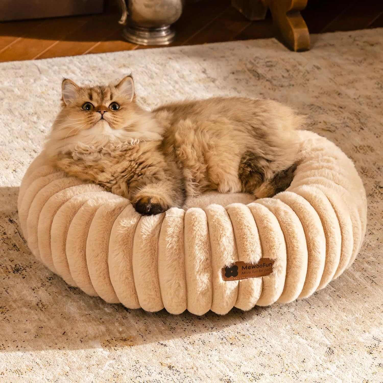 Donut Cat Bed: Cozy Comfort for Your Feline Friend